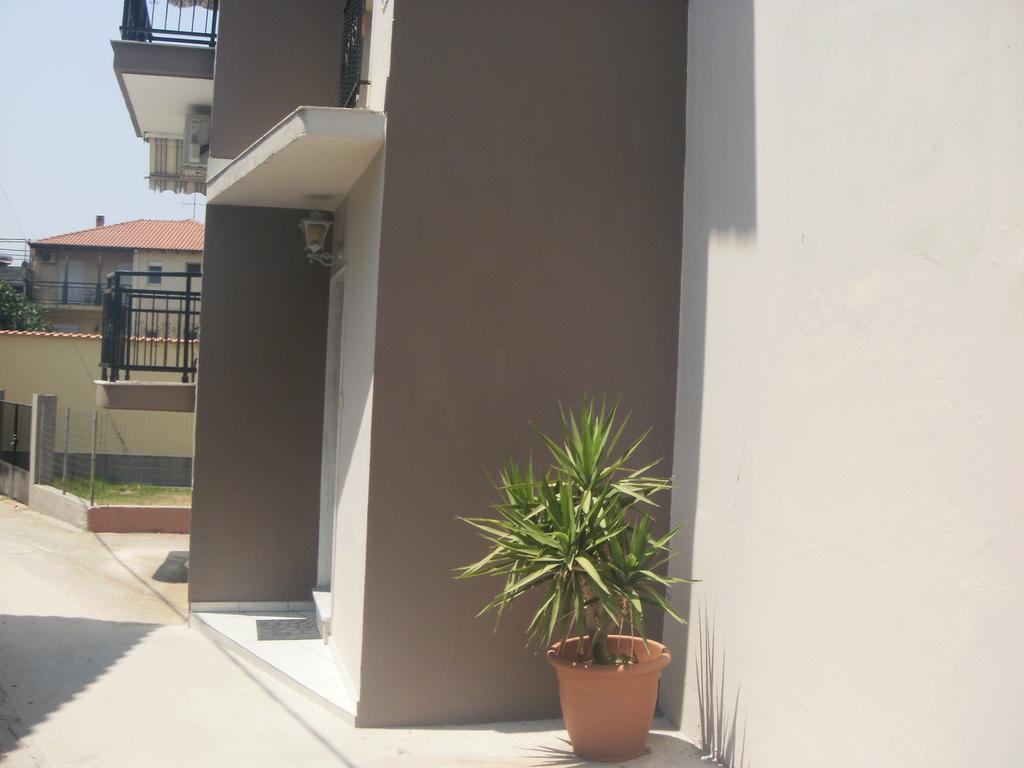 Klimis Rooms & Apartments Potos Exterior photo